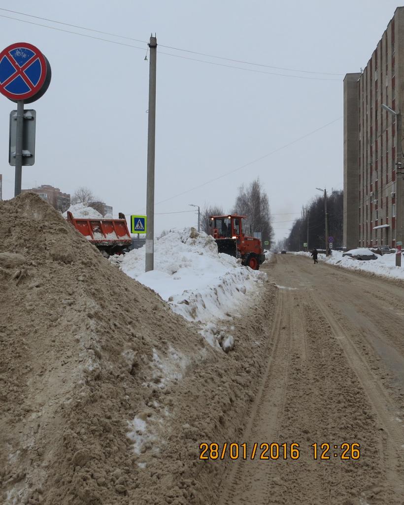 Префектура Октябрьского района очистила от снега  улицу и остановочный комплекс на улице Советская Армия
