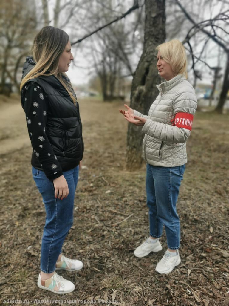 Активисты добровольных народных дружин проводят с населением профилактические беседы