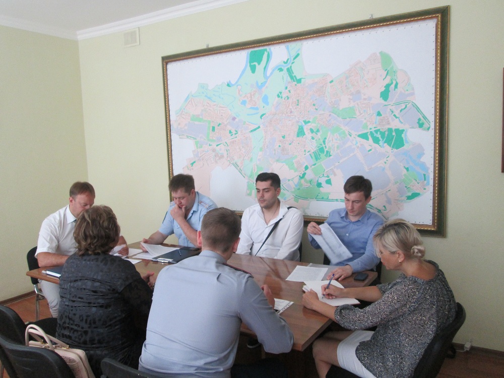 В Октябрьском районе прошло заседание общественной комиссии по профилактике правонарушений