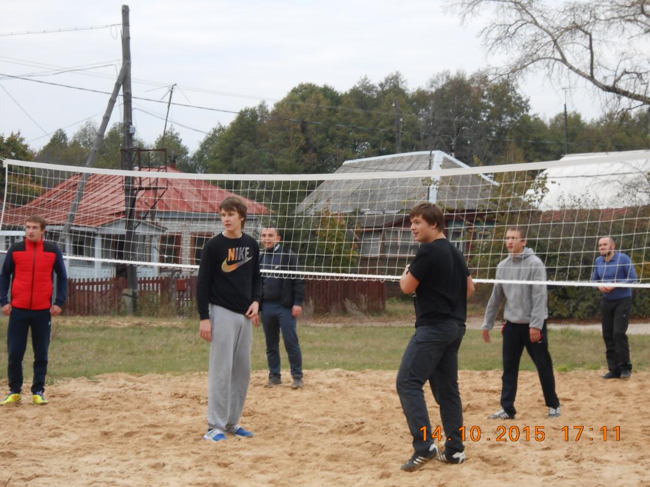 В поселке Солотча прошел матч по волейболу среди дворовых команд