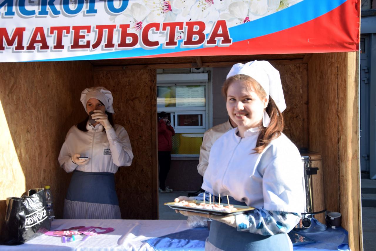 Рязанские предприниматели отпраздновали свой профессиональный праздник на Почтовой