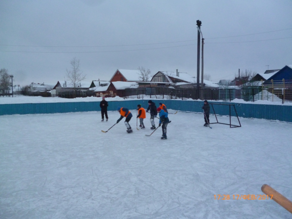 В Советском районе состоялись соревнования по хоккею среди дворовых команд 21.02.2017