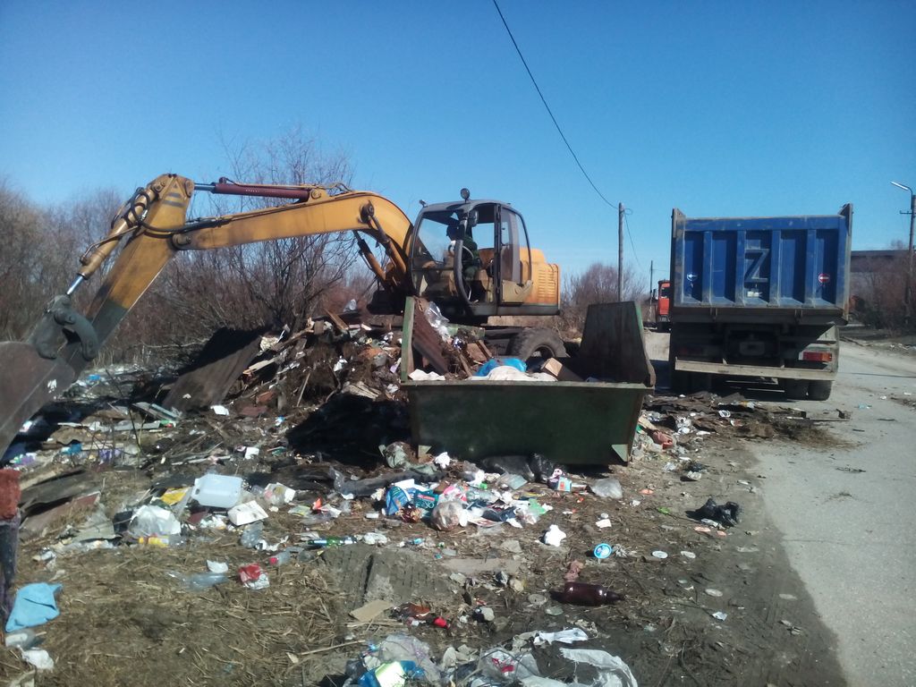 Ликвидирована свалка мусора на дамбе во 2-м районе поселка Борки 12.04.2018