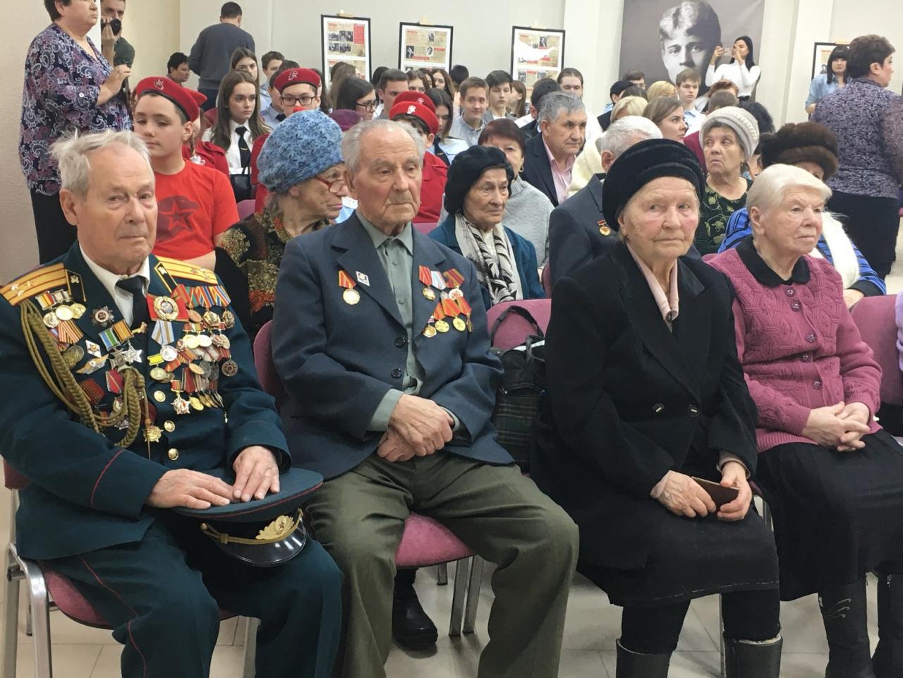 Ветеранам войны вручили юбилейные медали «75 лет Победы в Великой Отечественной войне 1941-1945 годов»
