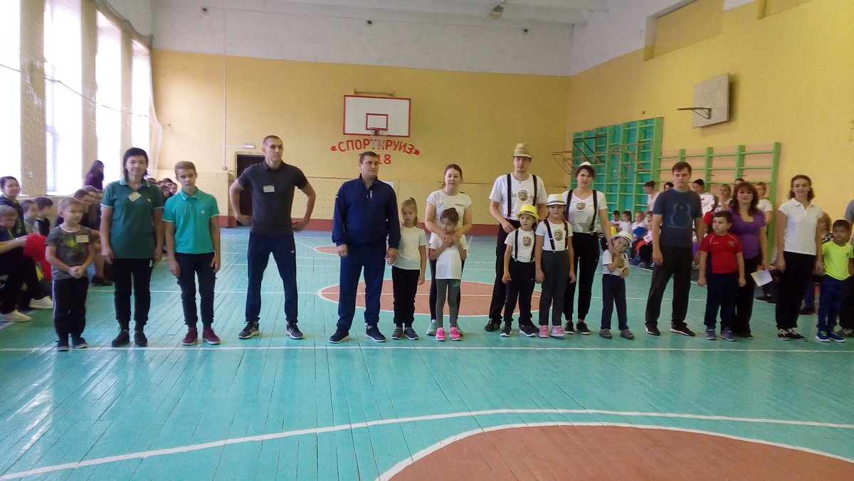 В Московском районе состоялся семейный спортивный праздник «Спорткруиз» 26.10.2018