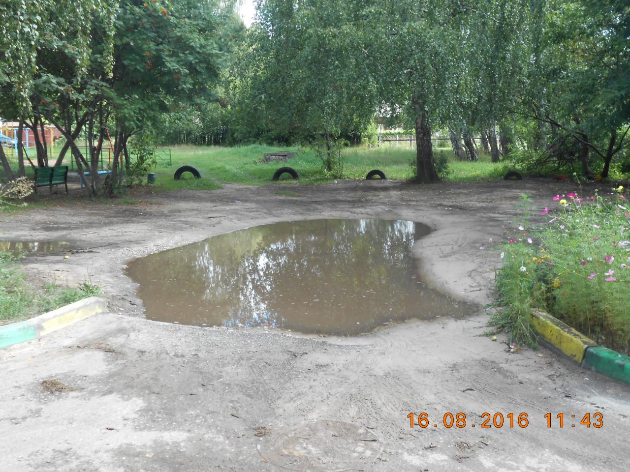 В поселке Солотча продолжаются работы по благоустройству территории 17.08.2016