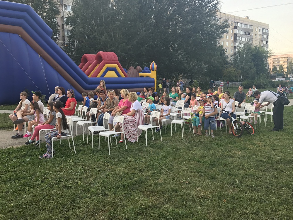 22 августа в сквере имени М.Д. Скобелева состоялся праздник, посвященный Дню флага России