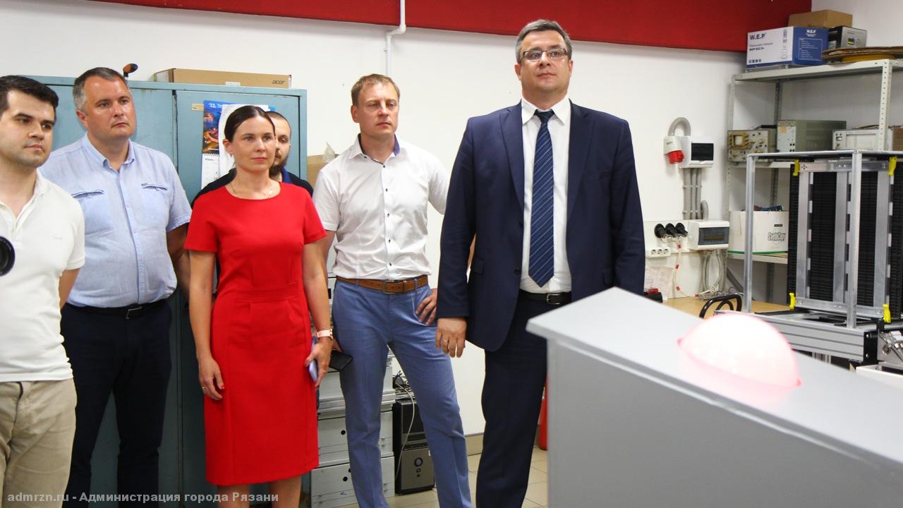 Участники кластеров Рязанской области открыли автоматизированную линию поверхностного монтажа печатных плат