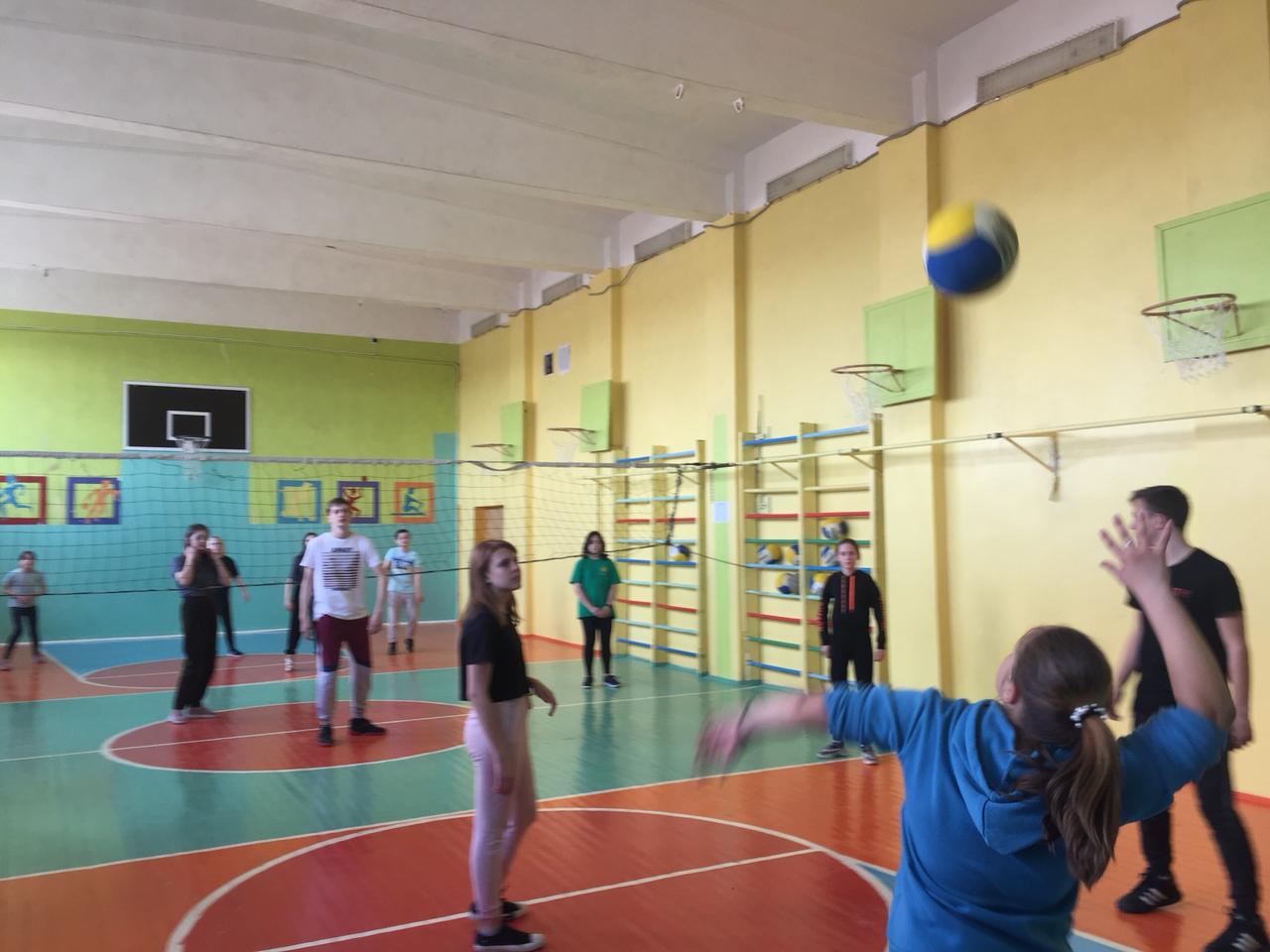 В Советском районе прошли соревнования по волейболу 14.04.2021