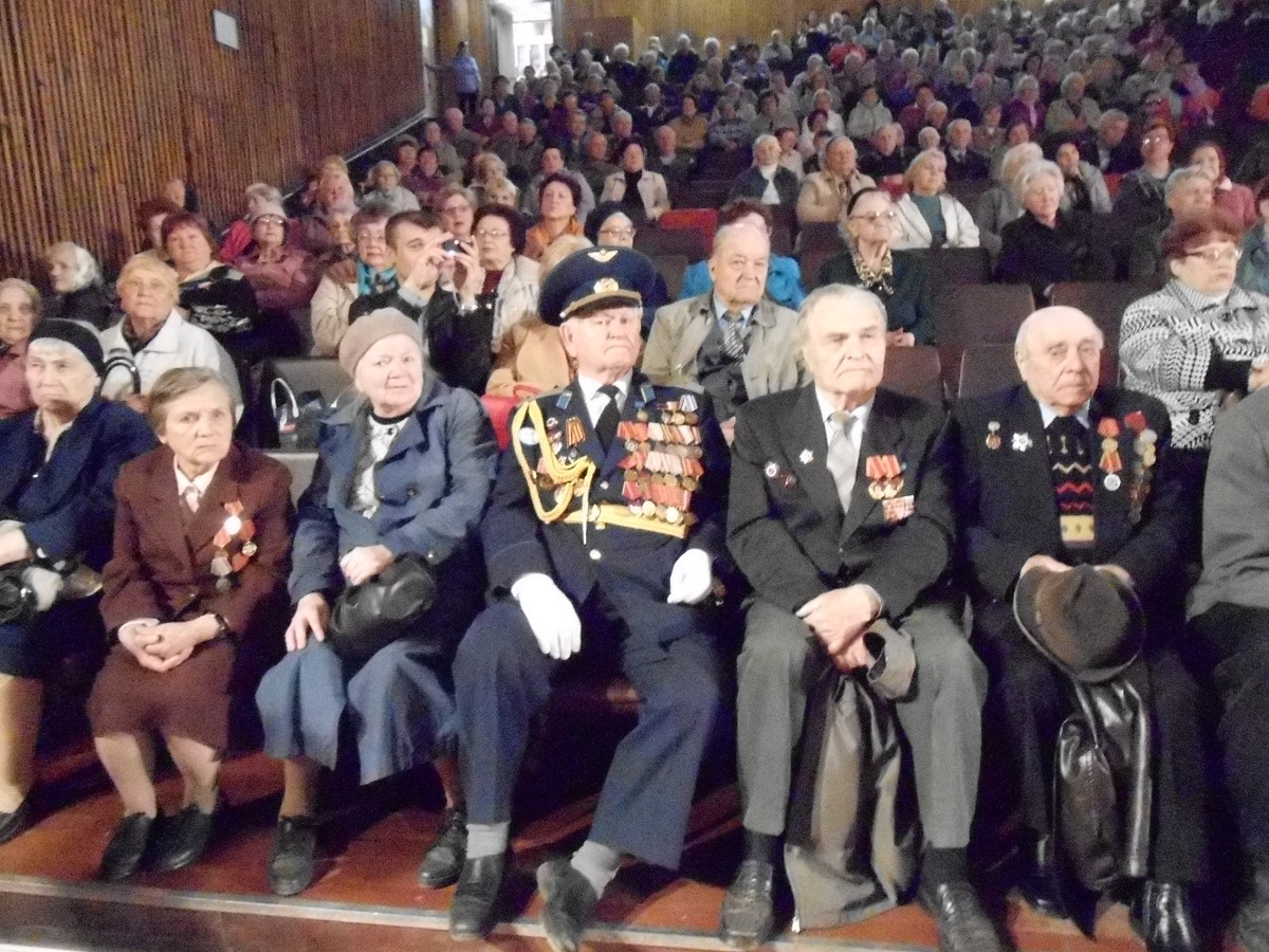 В Октябрьском районе начались праздничные мероприятия, посвященные 71-й годовщине Победы в Великой Отечественной Войне