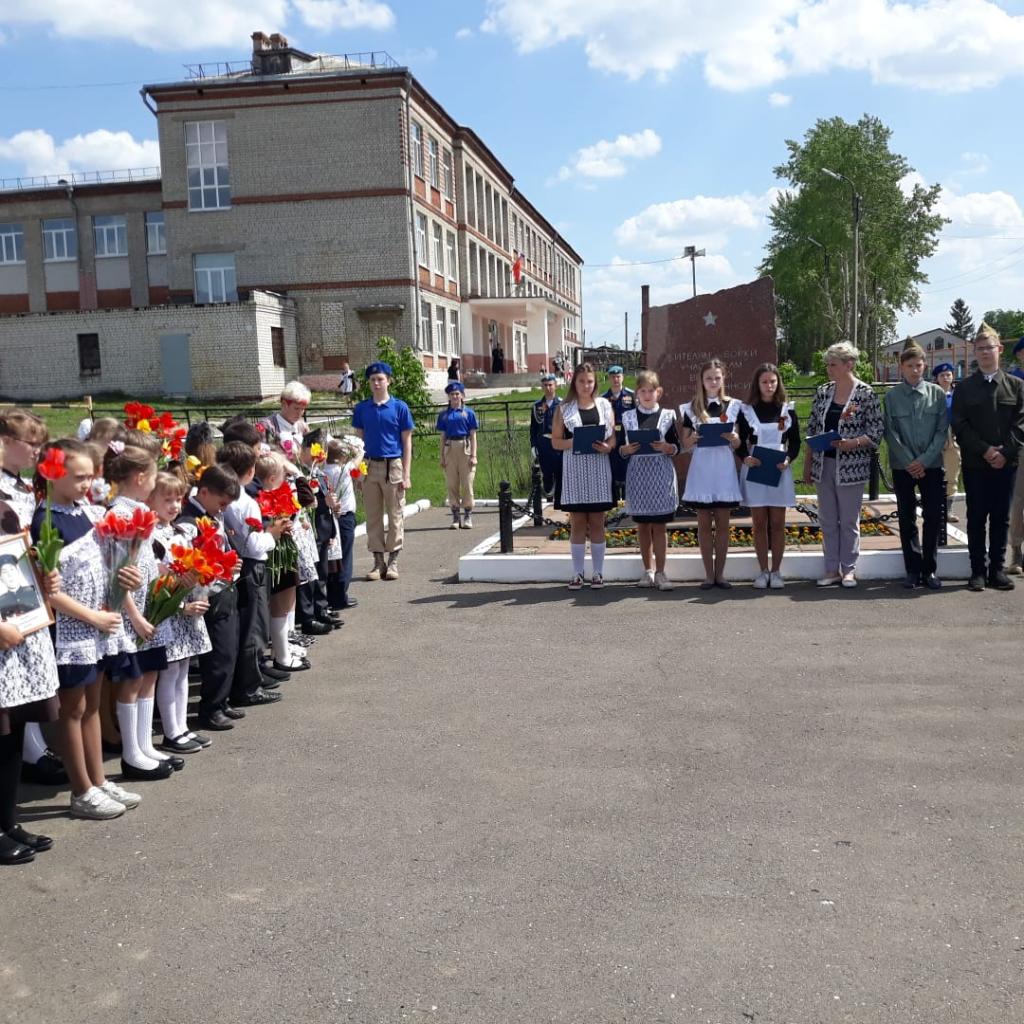 В поселке Борки состоялся митинг «Вспомним всех поименно» 08.05.2019