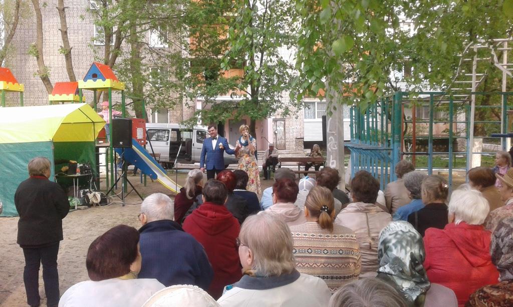 В Советском районе состоялся праздник для жителей района Бутырки, посвященный 73-й годовщине Победы в Великой Отечественной войне 1941-1945 годов 08.05.2018