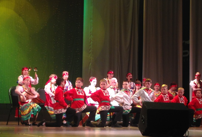 III городской молодежный фестиваль национальных культур «Будем знакомы» прошел во Дворце молодежи города