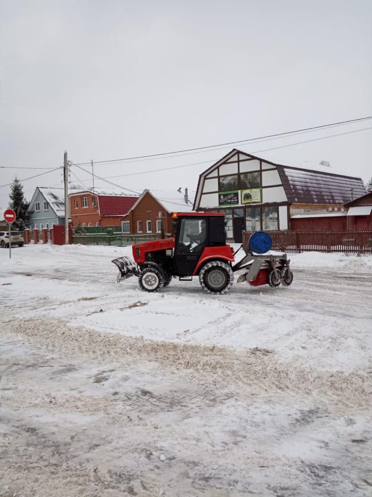 В Солотче продолжаются работы по очистке территории от снега 14.02.2020