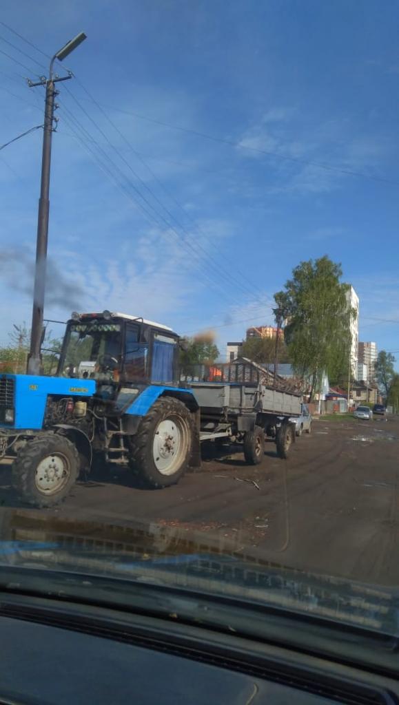 Организована работа по ликвидации мусора  на улице Совхозной 13.05.2021