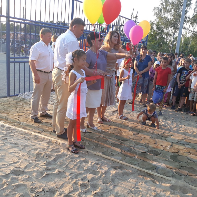 В поселке Солотча состоялось торжественное открытие многофункциональной спортивно-игровой площадки 06.08.2018