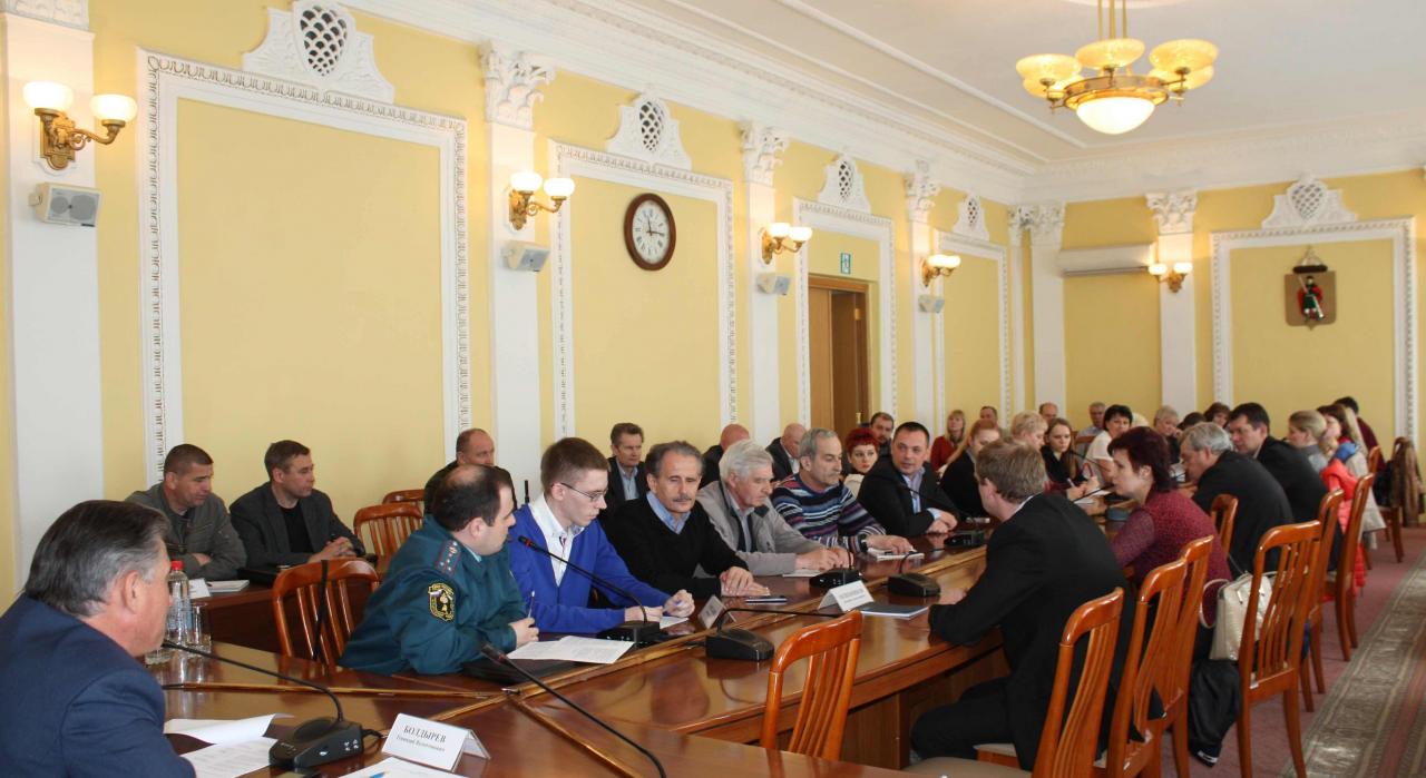 В администрации города Рязани прошел круглый стол на тему «Пожарная безопасность на предприятиях потребительского рынка»