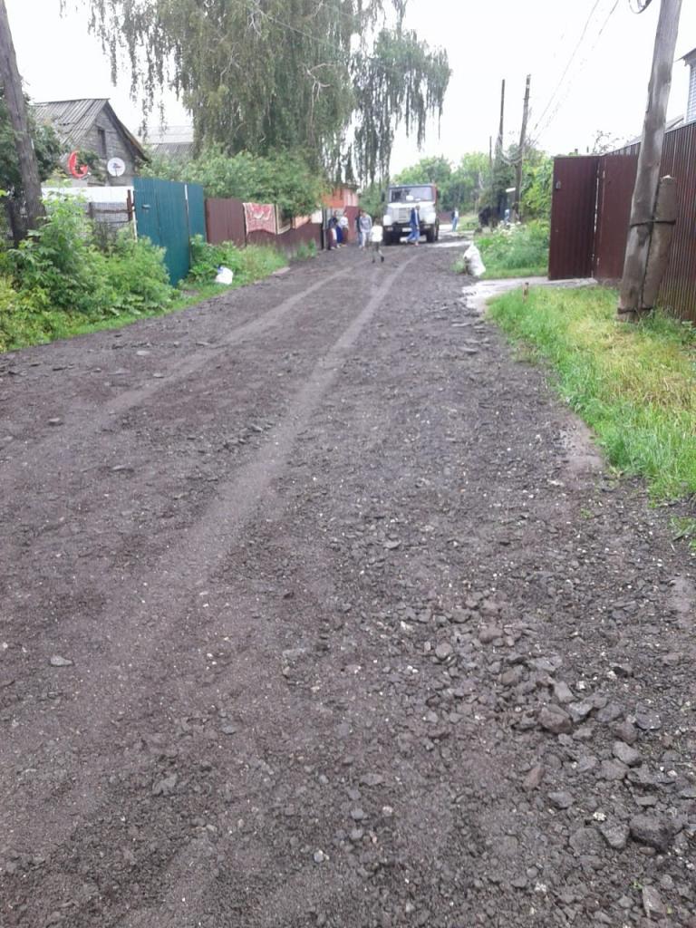 В Московском районе организованы работы по отсыпке дорог 07.07.2020