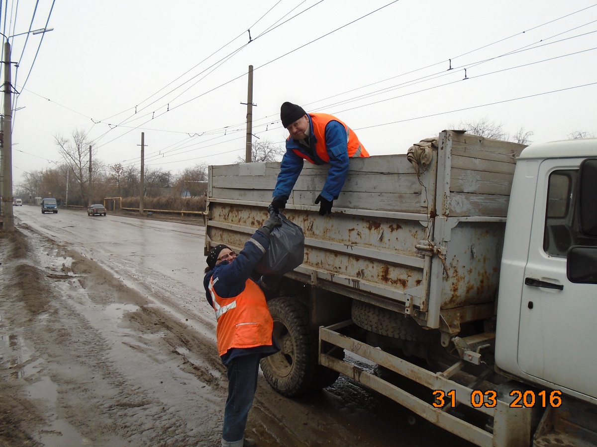 В Московском районе организованы работы по уборке улиц 31.03.2016