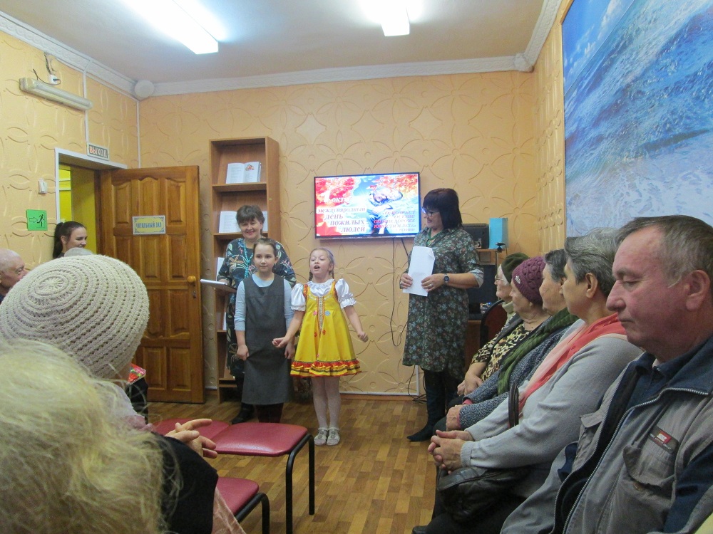 В Октябрьском районе продолжаются мероприятия, посвященные Дню пожилого человека