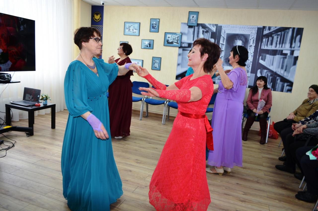 В Железнодорожном районе состоялось праздничное мероприятие, посвященное Международному женскому дню