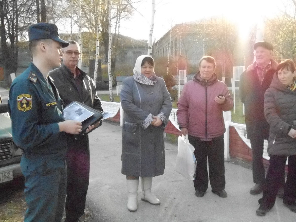 В Октябрьском районе проведена встреча жителей по вопросу противопожарной безопасности