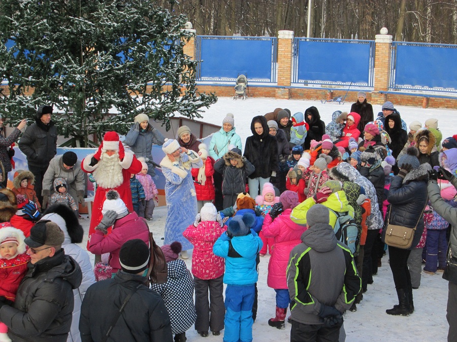 С 30 декабря по 9 января в ЦПКиО ежедневно проходили новогодние мероприятия