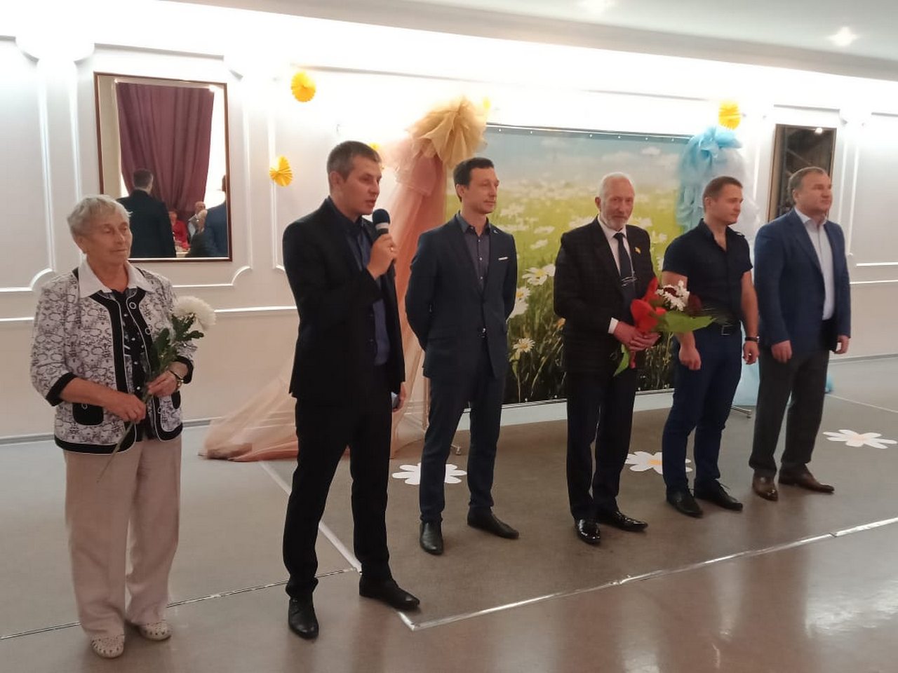 В ДК «Приокский» прошел праздник, посвященный Дню семьи, любви и верности 05.07.2019