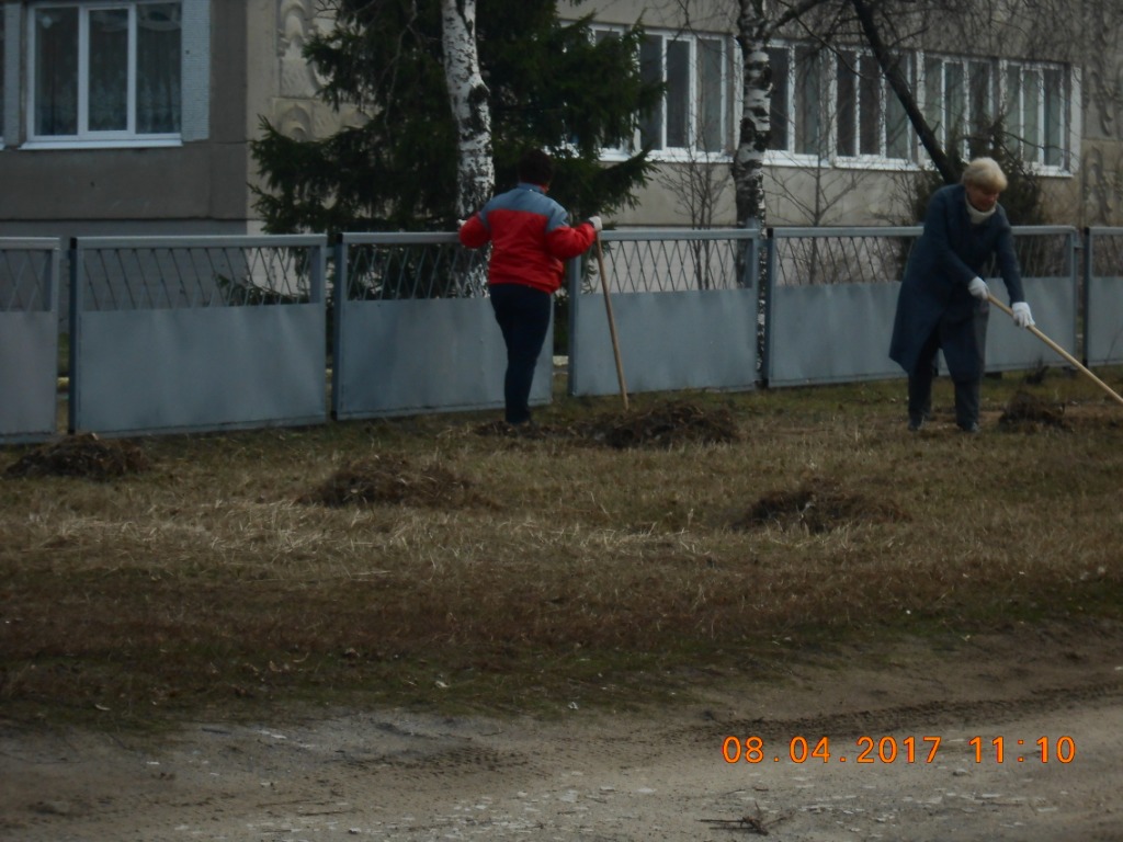 В Солотче продолжаются работы по уборке территорий 11.04.2017