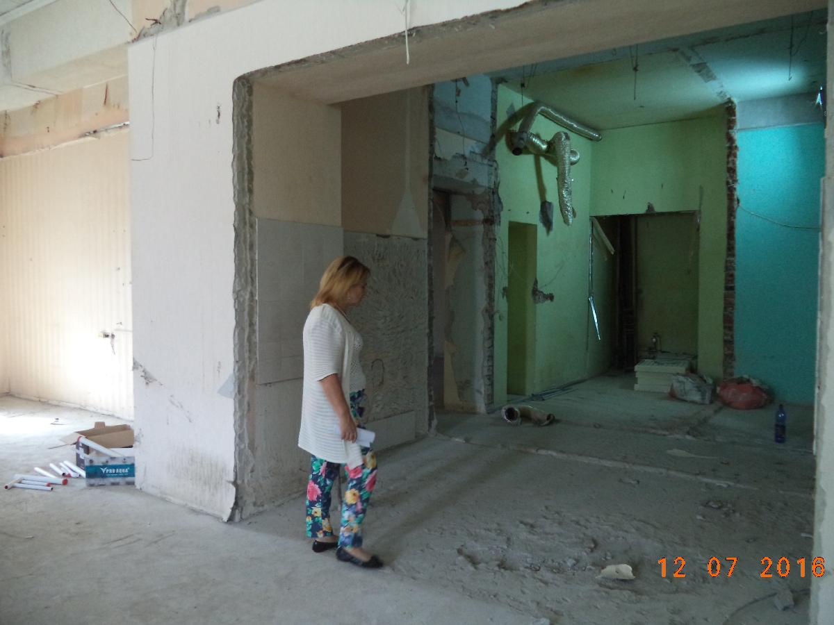 Специалисты префектуры Московского района обследовали жилой дом на предмет исключения нарушений строительных норм при реконструкции помещения 13.07.2016