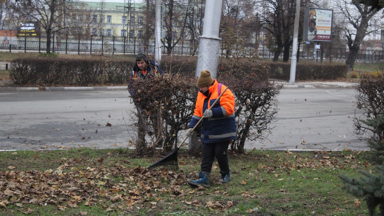 Уборка города продолжается в ежедневном режиме