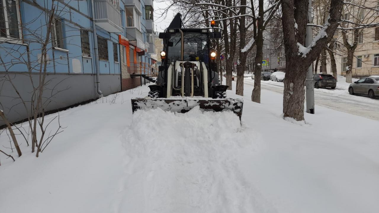 Проведены работы по очистке тротуаров от снега