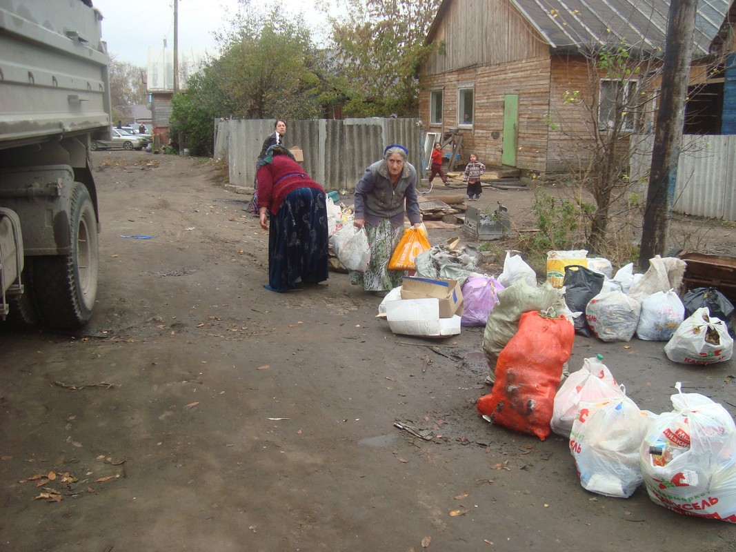 В поселке Дягилево прошел субботник 17.10.2016