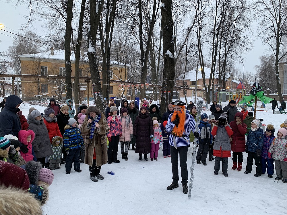 В ТОСах Октябрьского района прошла серия новогодних дворовых праздников