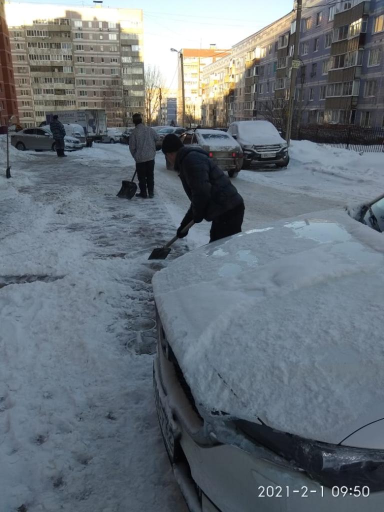 Об уборке от снега территории Октябрьского района