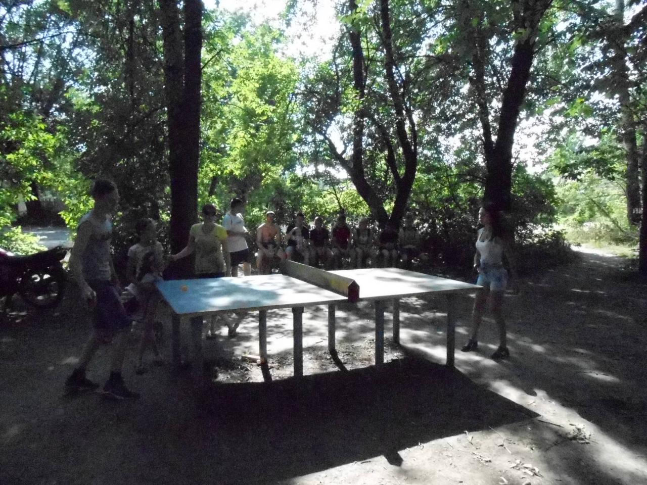 В поселке Мирный прошла спортивно – игровая программа для семей с детьми