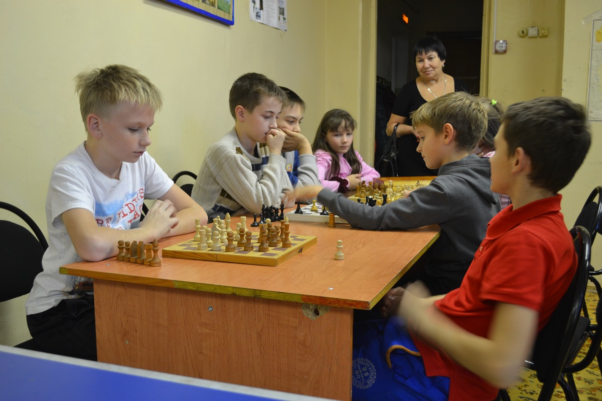 Школьники Московского района приняли участие в турнире по шахматам 23.10.2015