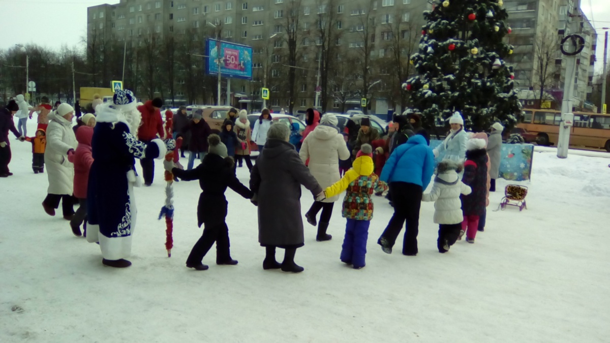 В Рязани состоялись Новогодние праздничные развлечения для жителей Октябрьского района