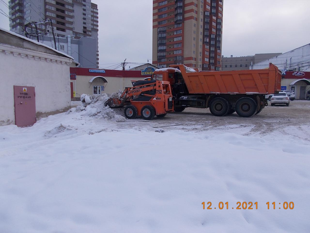 О контроле за уборкой снега на территории Советского района 12.01.2021