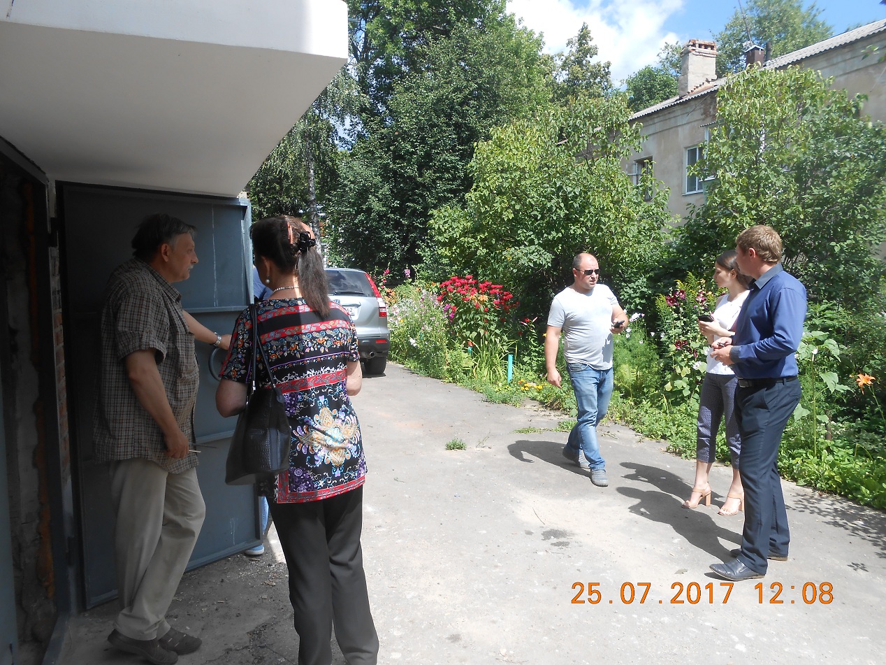 Проведено собрание с жителями дома 14 корус 1 по улице Урицкого по вопросу завершения работ по капитальному ремонту фасада в доме 25.07.2017