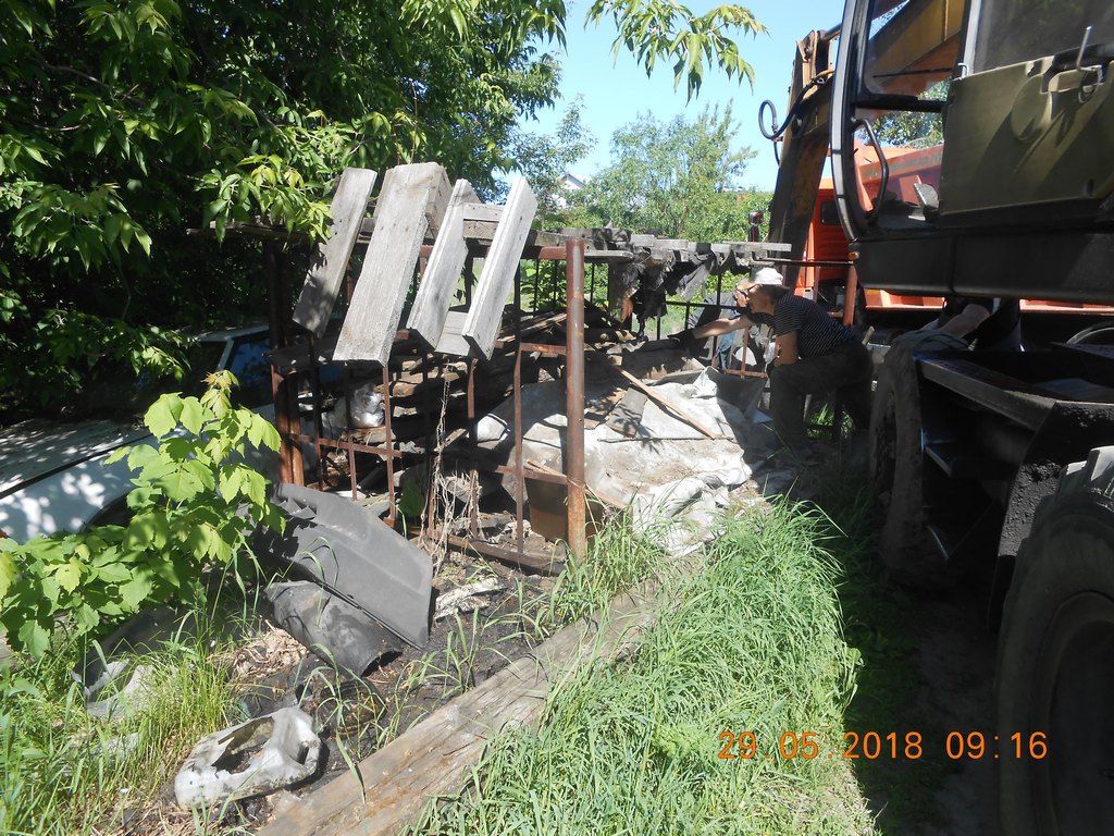 Префектурой организованы работы по вывозу мусора из поселка Борки 29.05.2018